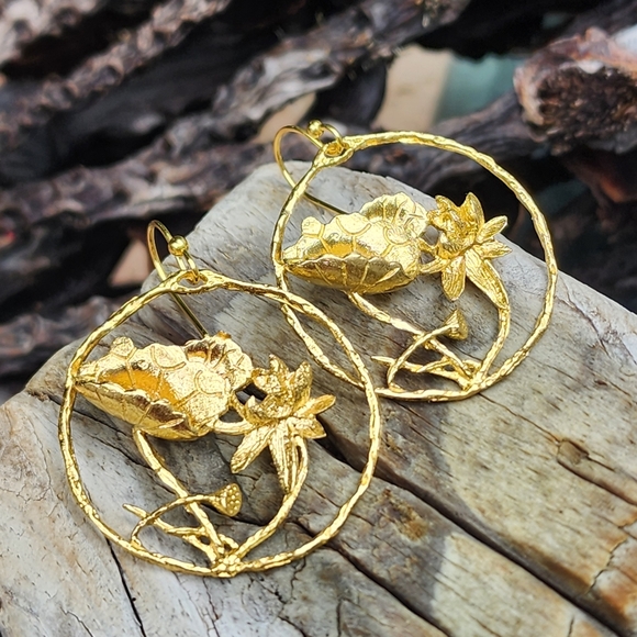 Johnny Was Jewelry - Johnny Was Jewelry Lotus Earrings Hypoallergenic 18K Gold Plated Hoops